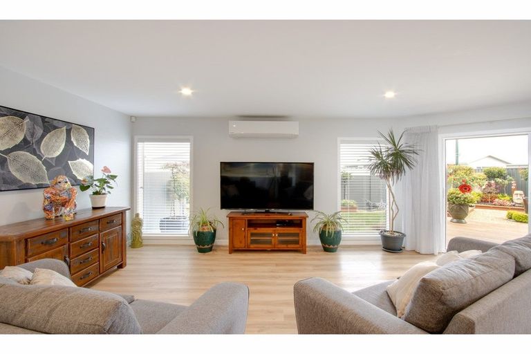 Photo of property in 18 Arrow Place, Te Awa, Napier, 4110