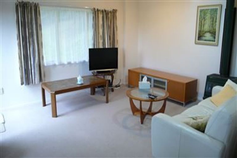 Photo of property in 1/20 Webb Place, Forrest Hill, Auckland, 0620