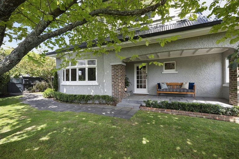 Photo of property in 54 Barrett Street, Westown, New Plymouth, 4310