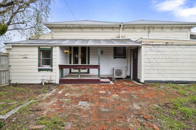 Photo of property in 66 Bridge Street, Bulls, 4818