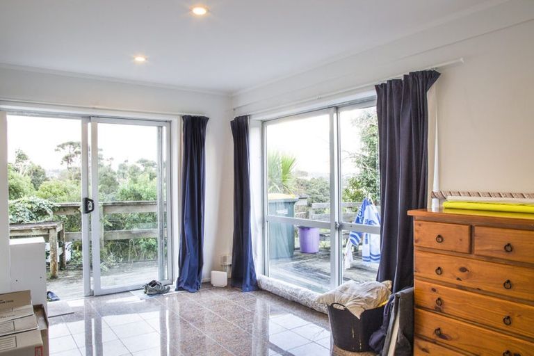 Photo of property in 76 Manuka Road, Glenfield, Auckland, 0629