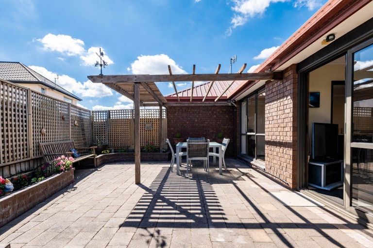 Photo of property in 2/35 Picton Avenue, Riccarton, Christchurch, 8011