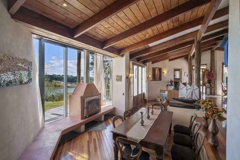 Photo of property in 90 Cedar Terrace, Stanmore Bay, Whangaparaoa, 0932