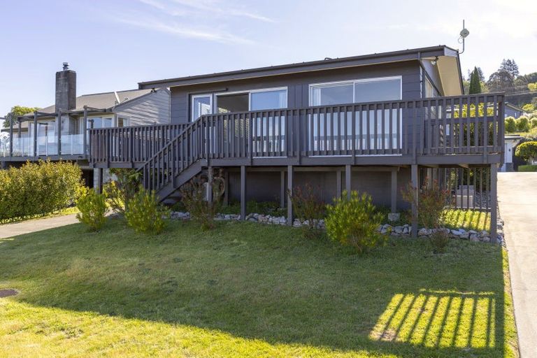 Photo of property in 2/12 Isobel Street, Acacia Bay, Taupo, 3330