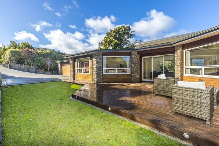 Photo of property in 1154h State Highway 2, Te Marua, Upper Hutt, 5018