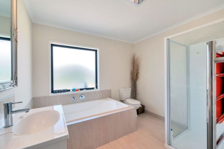 Photo of property in 41 Omana Avenue, Shelly Beach, Helensville, 0874