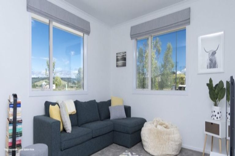 Photo of property in 3 Marsden Place, Hurworth, New Plymouth, 4310