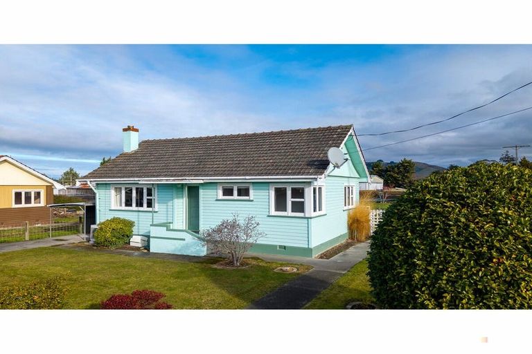 Photo of property in 39 Wilkin Street, Waimate, 7924
