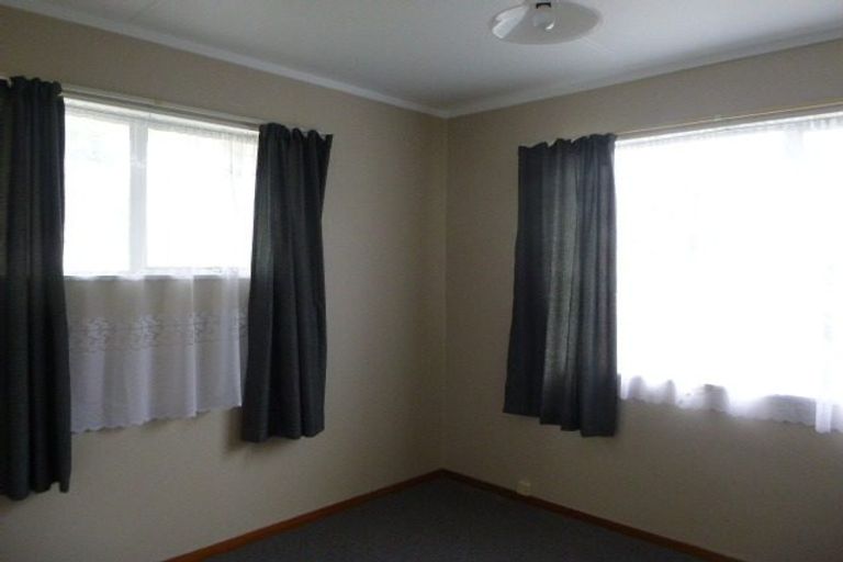 Photo of property in 1 Yates Street, Otaki Beach, Otaki, 5512