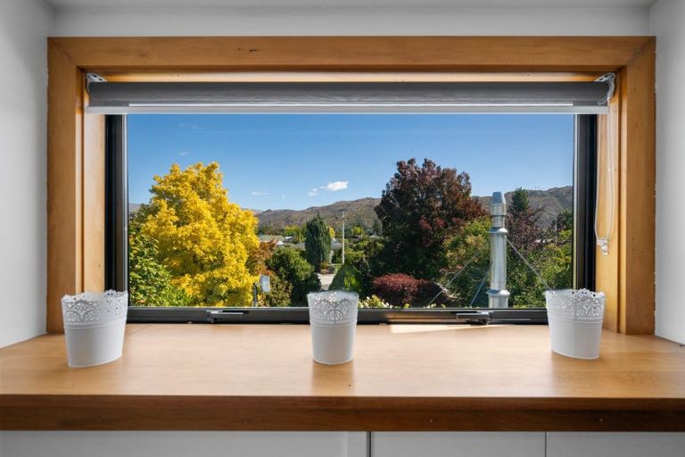 Photo of property in 94 Shields Street, Clyde, 9330