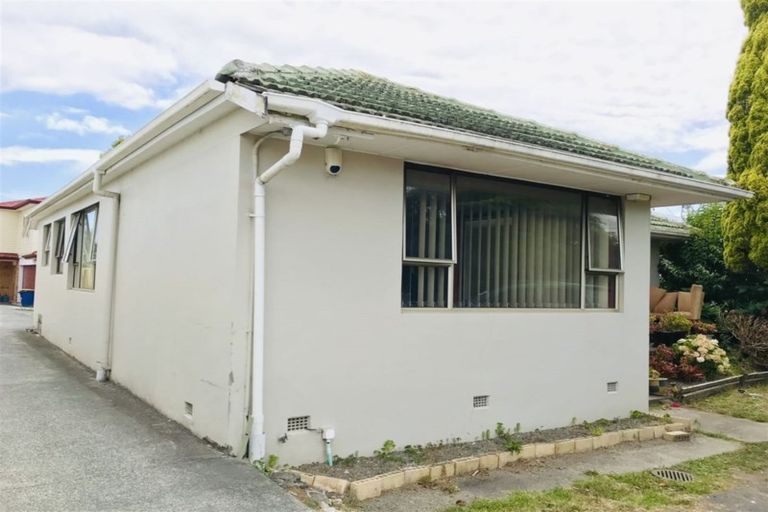Photo of property in 26b Swanson Road, Henderson, Auckland, 0610