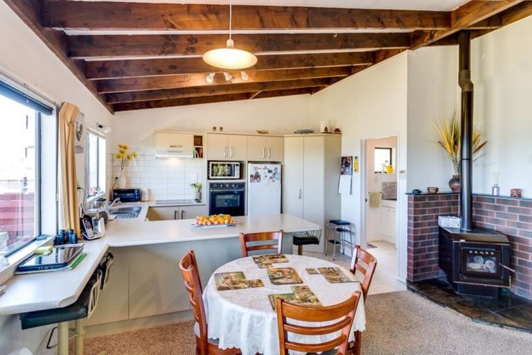 Photo of property in 228 Whirinaki Road, Eskdale, Napier, 4182