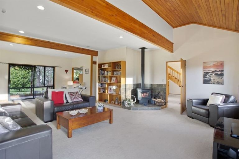 Photo of property in 22 Myrtle Drive, Omokoroa, 3114