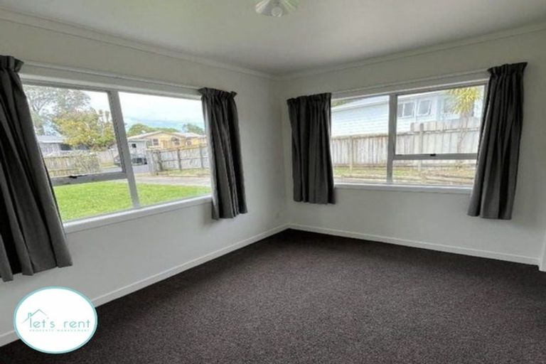 Photo of property in 54 Mckinstry Avenue, Mangere East, Auckland, 2024