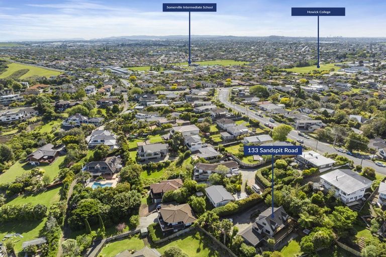 Photo of property in 133 Sandspit Road, Shelly Park, Auckland, 2014