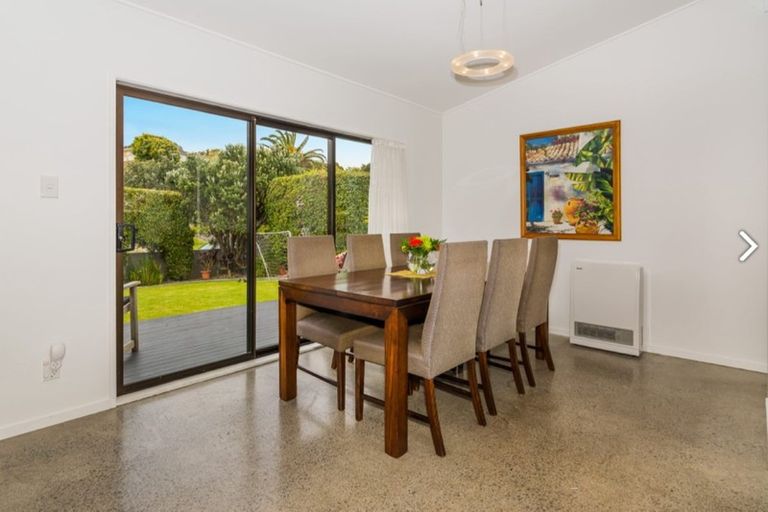 Photo of property in 43 Maxwelton Drive, Mairangi Bay, Auckland, 0630