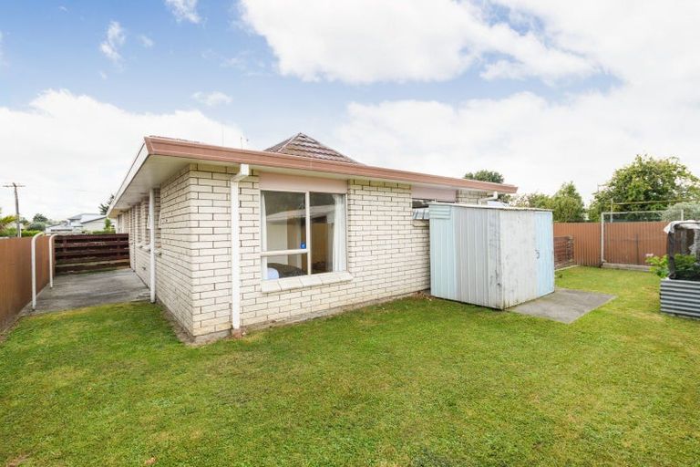 Photo of property in 15a Carthew Street, Feilding, 4702