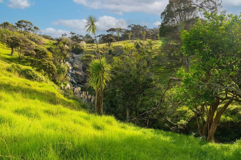 Photo of property in 310 Robinson Road, Whangarei Heads, Whangarei, 0174