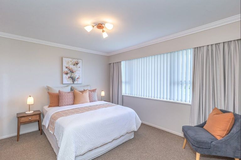 Photo of property in 47 Karaka Crescent, Levin, 5510