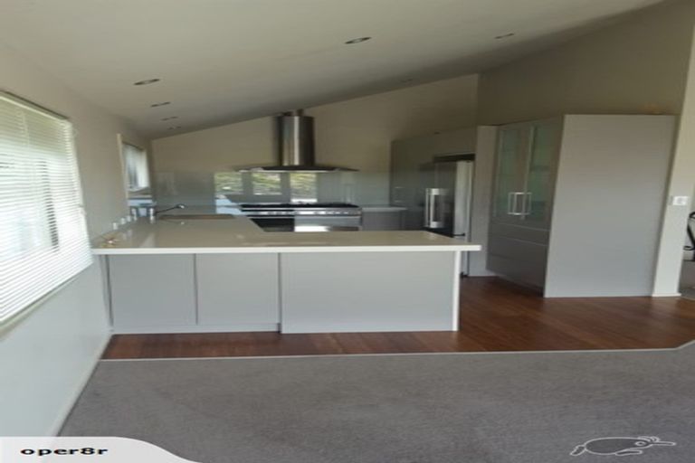 Photo of property in 1/46 Masterton Road, Rothesay Bay, Auckland, 0630