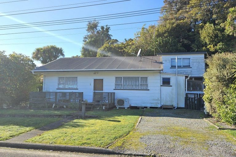 Photo of property in 8 Hall-jones Street, Runanga, 7803