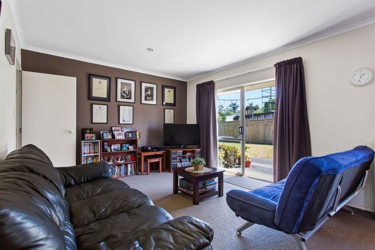 Photo of property in 69a Vincent Street, Howick, Auckland, 2014