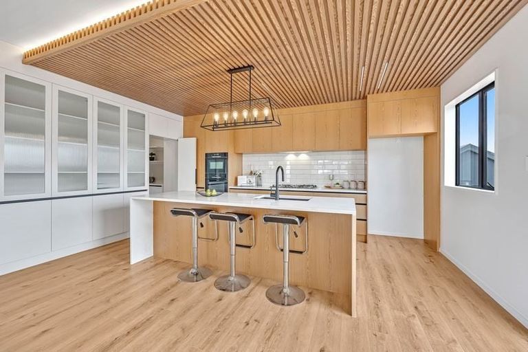 Photo of property in 70 Kaipara Portage Road, Riverhead, 0820