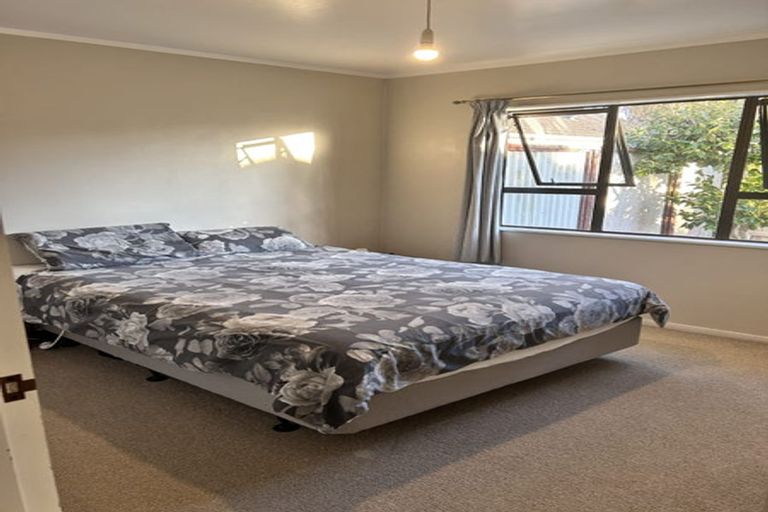 Photo of property in 3a Brook Street, Waiwhetu, Lower Hutt, 5010