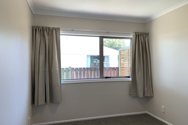 Photo of property in 6 Toi Grove, Turangi, 3334