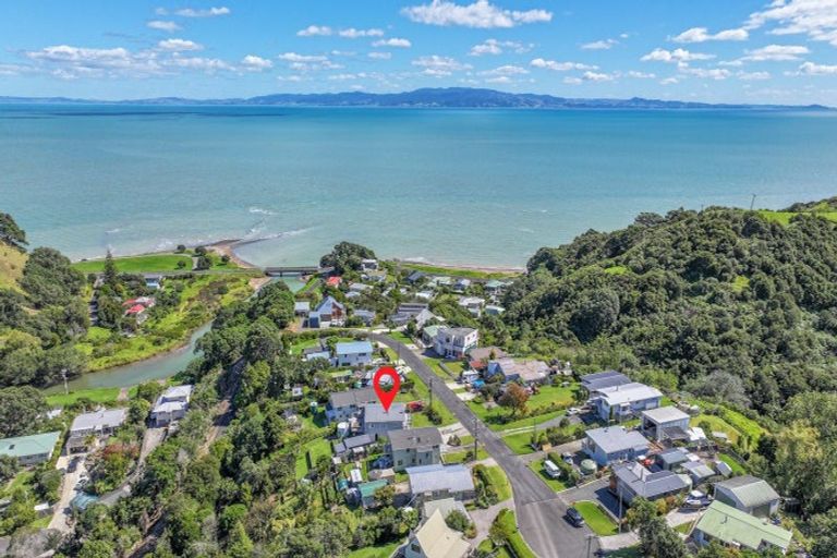 Photo of property in 10 Eames Crescent, Te Mata, Thames, 3575