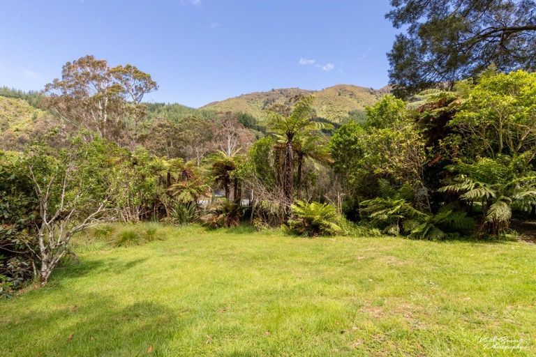 Photo of property in 1721a Akatarawa Road, Akatarawa Valley, Upper Hutt, 5372