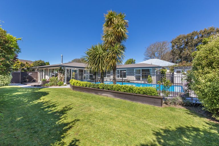 Photo of property in 6 Stanbury Avenue, Somerfield, Christchurch, 8024