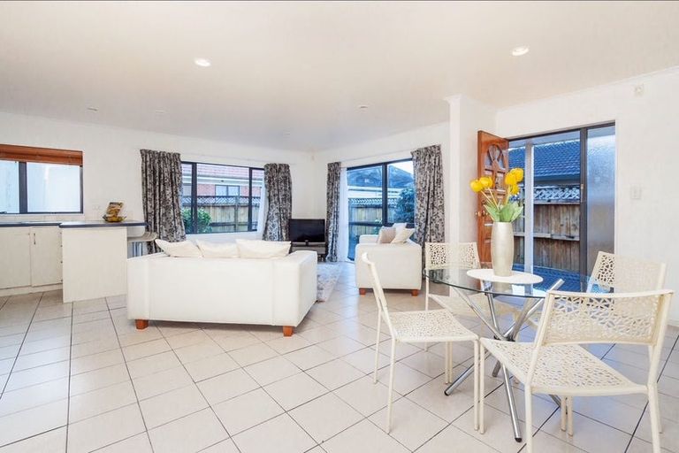 Photo of property in 2/150 Puhinui Road, Papatoetoe, Auckland, 2104