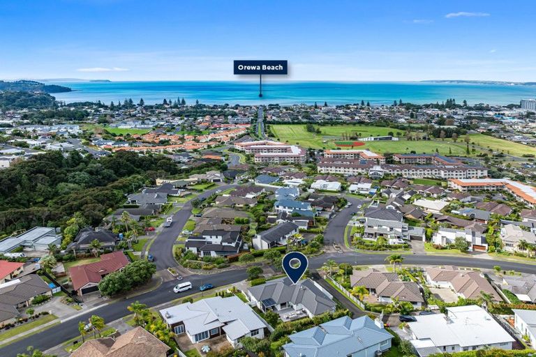 Photo of property in 56 Grovenor Drive, Orewa, 0931