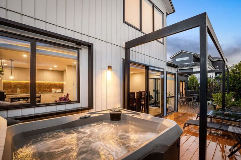 Photo of property in 3 Podgora Avenue, Kumeu, 0810