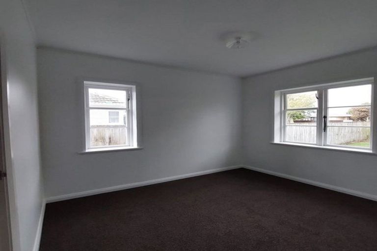 Photo of property in 15 Park Road, West End, Palmerston North, 4412