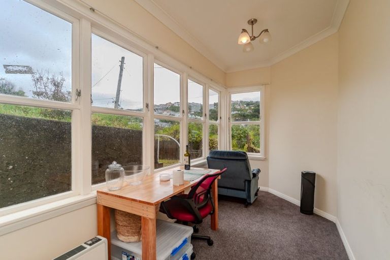 Photo of property in 1/126 The Parade, Island Bay, Wellington, 6023