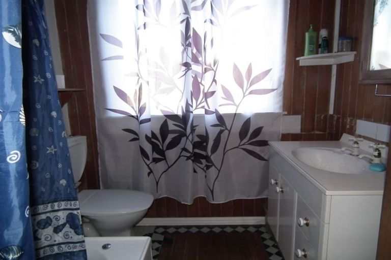 Photo of property in 7 Kelvin Street, South Hill, Oamaru, 9400