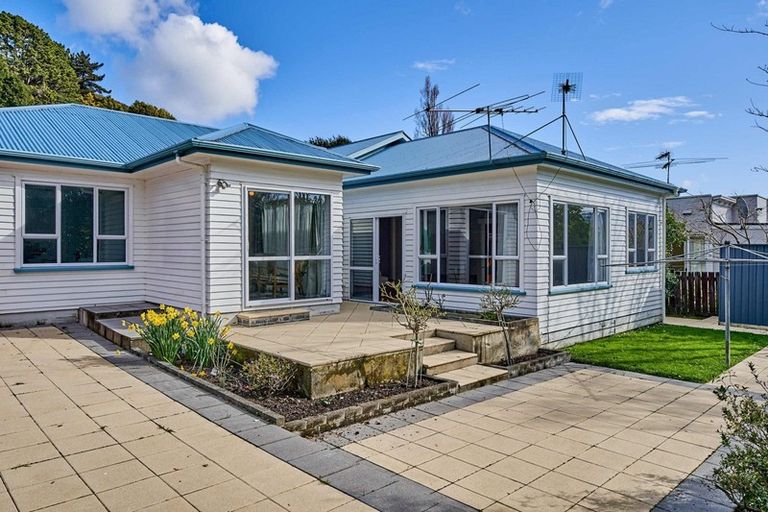 Photo of property in 18 Wyndrum Avenue, Waterloo, Lower Hutt, 5011