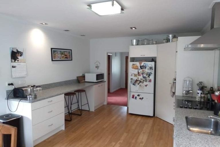 Photo of property in 320 Kaikorai Valley Road, Bradford, Dunedin, 9011