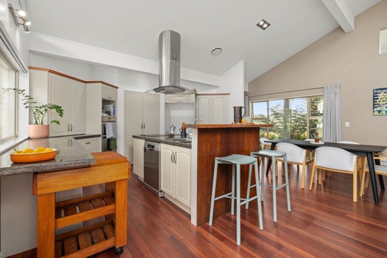 Photo of property in 17 Riddell Road, Kerikeri, 0230