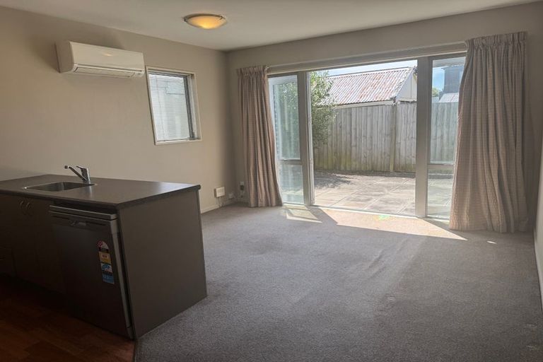 Photo of property in 139 Purchas Street, Edgeware, Christchurch, 8013