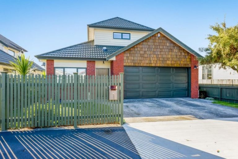 Photo of property in 9 Heretaunga Street, Petone, Lower Hutt, 5012