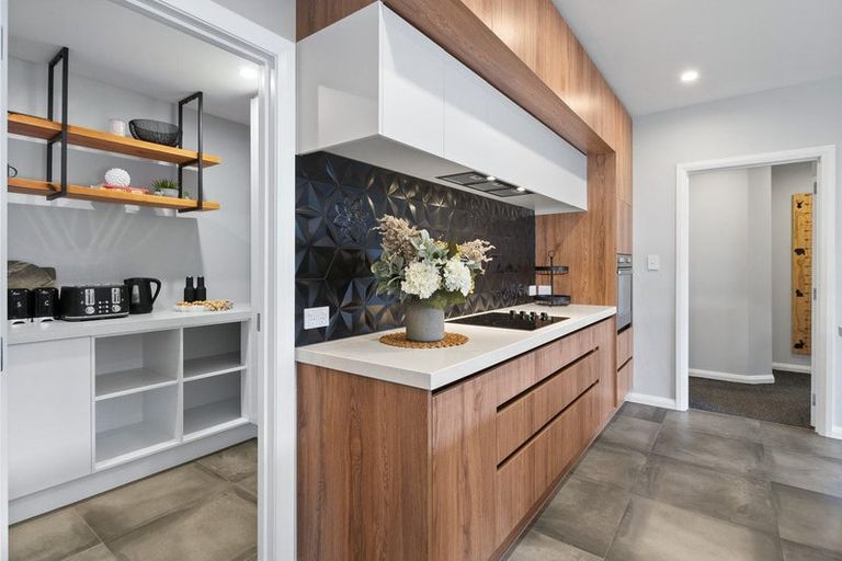 Photo of property in 34 Freedom Drive, Kelvin Grove, Palmerston North, 4414