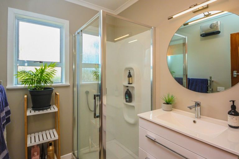 Photo of property in 30 Hadfield Crescent, College Estate, Whanganui, 4500