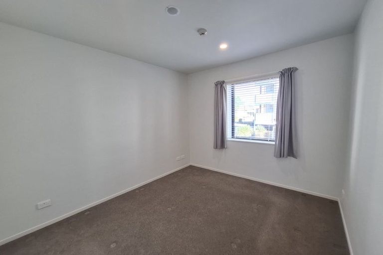 Photo of property in 102/2a Matatiki Street, Northcote, Auckland, 0627