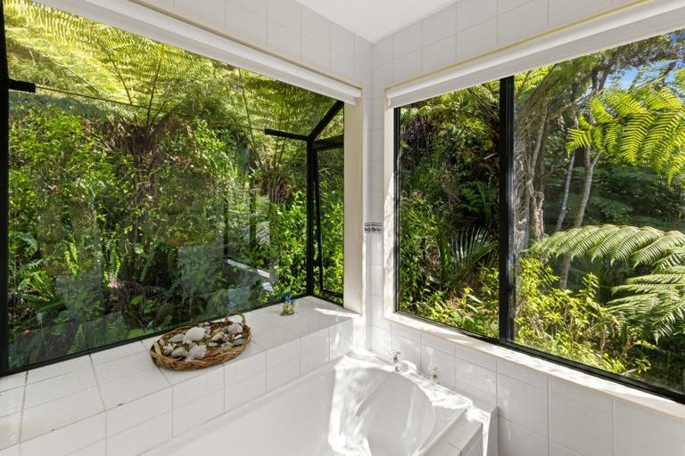 Photo of property in 1 Arabella Road, Opua, 0200