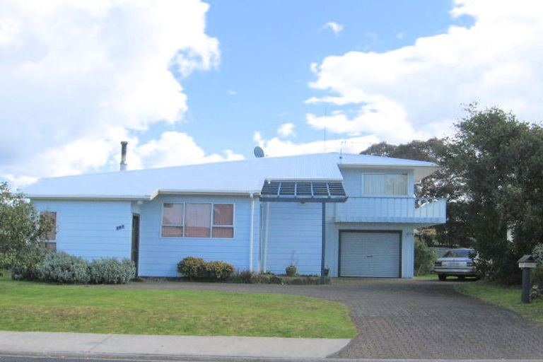 Photo of property in 115 Rangi Avenue, Whangamata, 3620