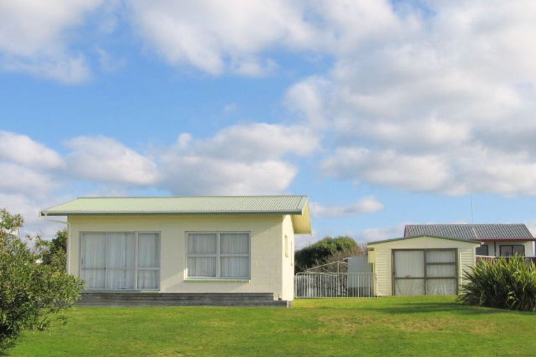 Photo of property in 756 Papamoa Beach Road, Papamoa Beach, Papamoa, 3118