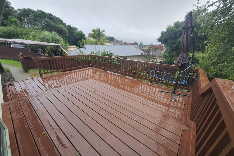 Photo of property in 1/23 Landow Place, Henderson, Auckland, 0612